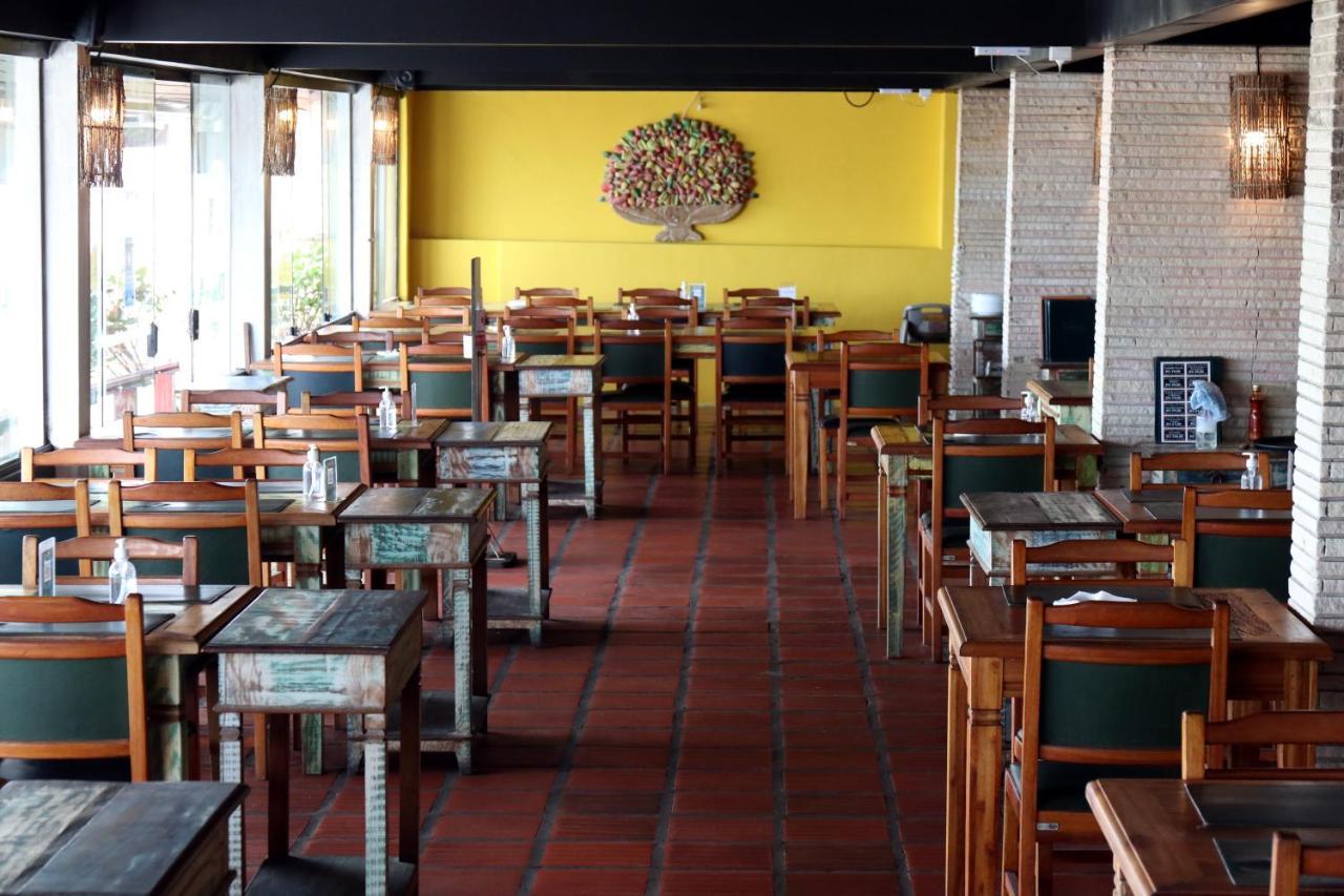 Hotel Delphin Guarujá