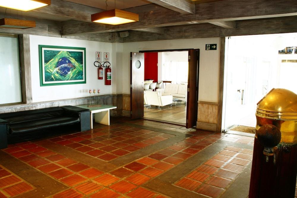 Delphin Hotel 3*